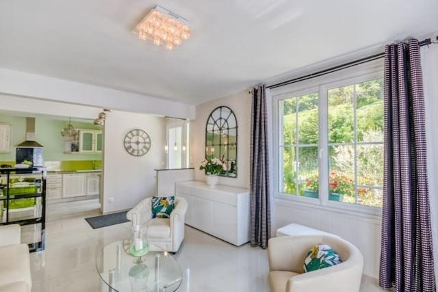 Villa Maison Blanche Tulle 1 A 4 Personnes Luaran gambar