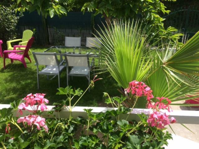 Villa Maison Blanche Tulle 1 A 4 Personnes Luaran gambar