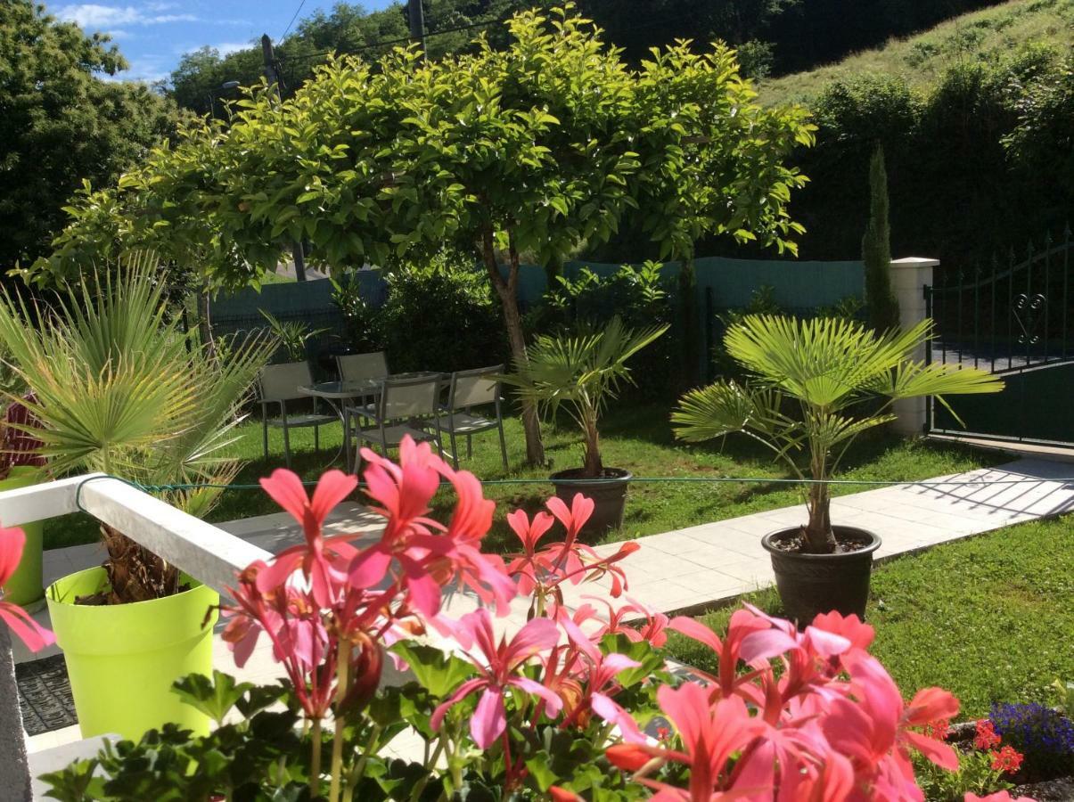 Villa Maison Blanche Tulle 1 A 4 Personnes Luaran gambar